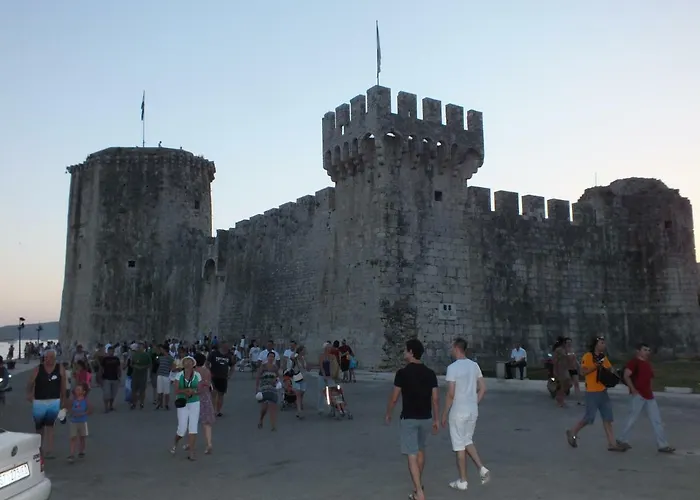 Pavic-nikic Apartamento Trogir